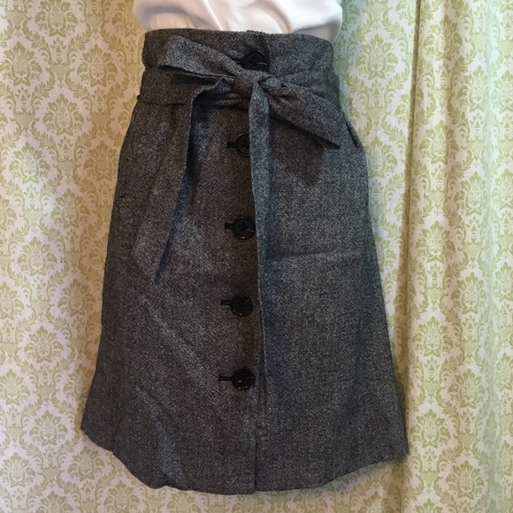Banana Republic Dresses & Skirts - Banana Republic tweed pencil skirt